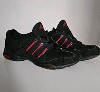 Adidas Damenschuhe Gr. 41-42 Sneakers Turnschuhe Sportschuhe Frankfurt am Main - Gallusviertel Vorschau