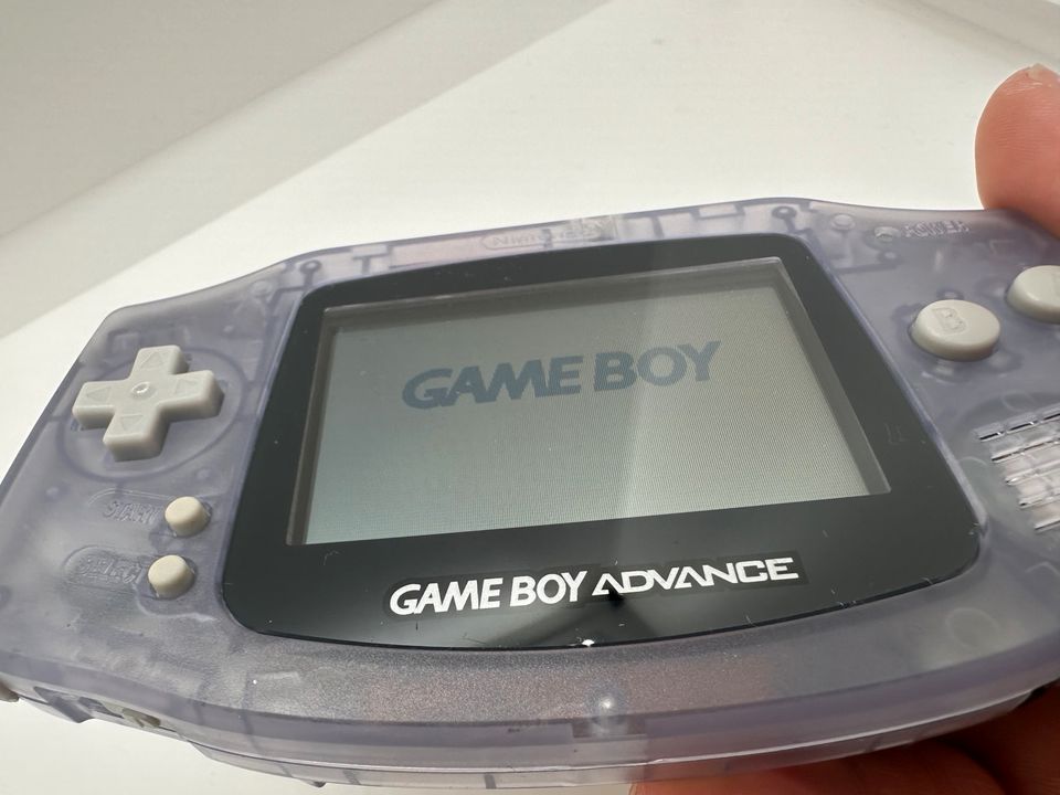 Nintendo Gameboy Advance Konsole transparent ohne Spiel in Köln