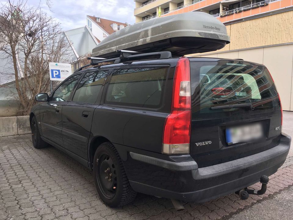 Volvo V70 Kombi 2003bj mit Koffer Automat Bensin Volleder in München