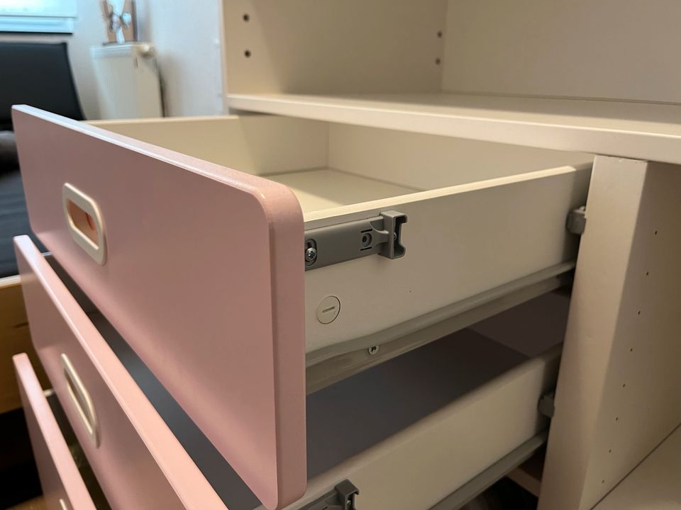 IKEA Stuva Wickelkommode Schreibtisch Kommode rosa sanftes rosa in Laatzen