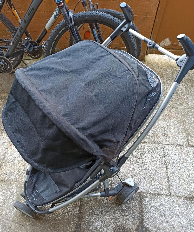 Kinderwagen Citywagen Quinny in Schwarz mit Maxi Cosi Adapter in Bad Reichenhall