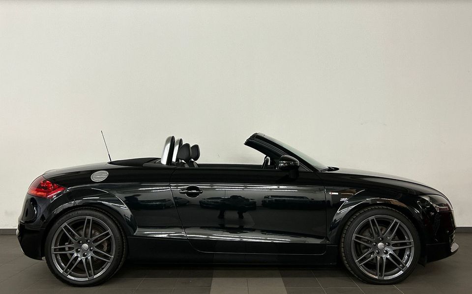 Audi TT Roadster 2.0 TDI Roadster quattro in Wiesbaden