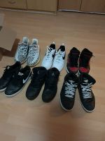 Nike Air Force Jordan jumpman yeezy Zebra Adidas Größe 44-46 Nordrhein-Westfalen - Wipperfürth Vorschau