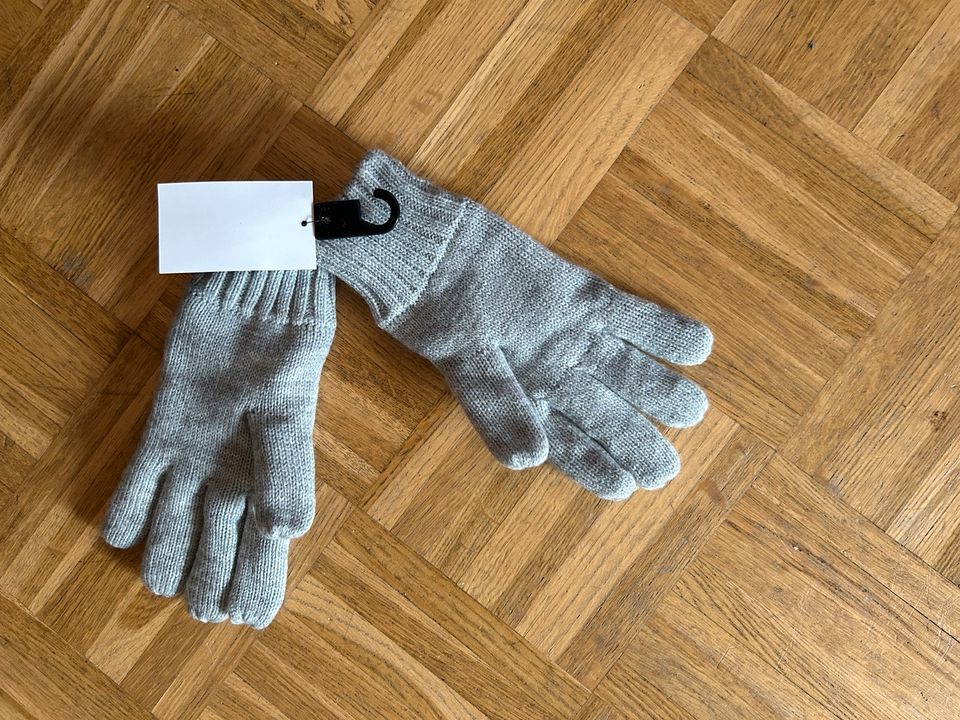 Handschuhe hellgrau H&M 134-152 NEU in Hamburg