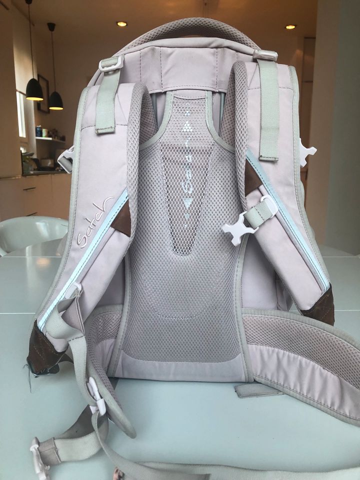 Satch Pack Nordic Rose Schulrucksack in Mainz