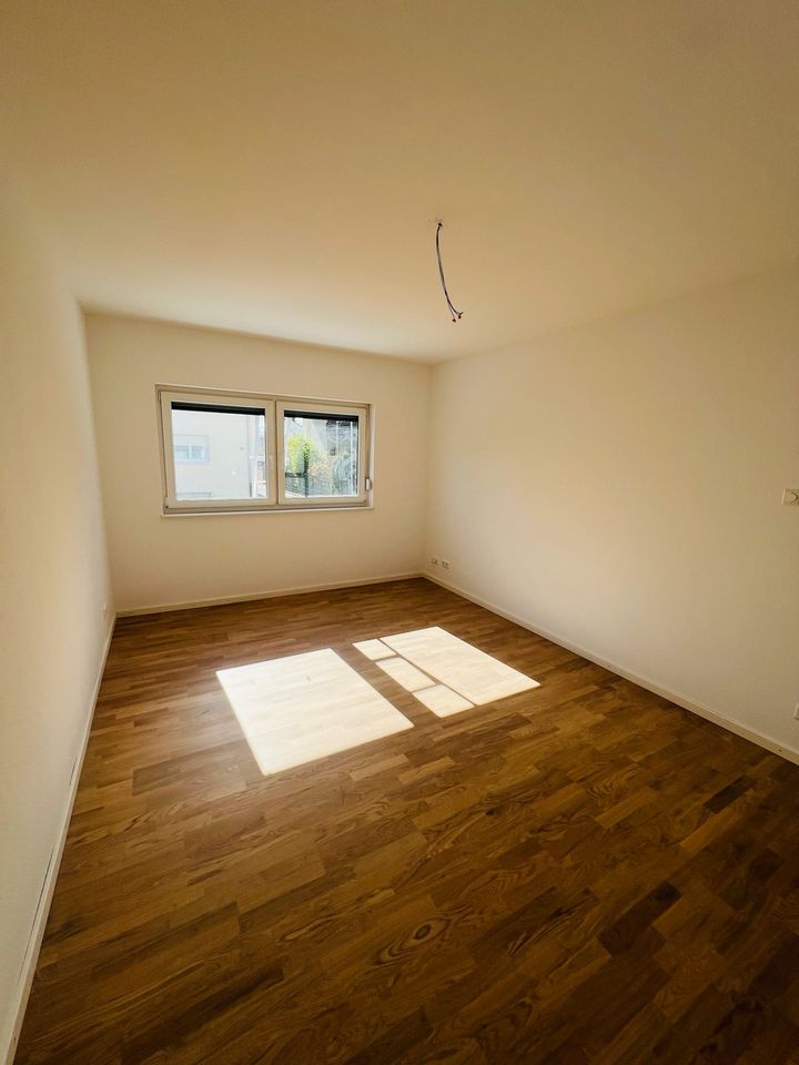 3-Zimmer Wohnung Obergeschoss Erstbezug Neubau Niveau Östringen in Östringen