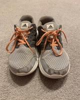 Hallenschuhe von Adidas (cloudfoam) Größe 37,5 / 38 Bayern - Untersiemau Vorschau