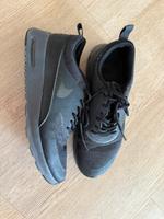 Nike Thea Air Max low schwarz premium Sneaker Sportswear 39 Berlin - Lichtenberg Vorschau