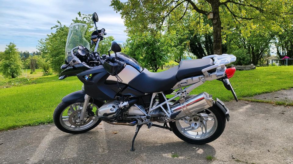 1200 GS BMW Motorrad Touringmaschine in Lörrach