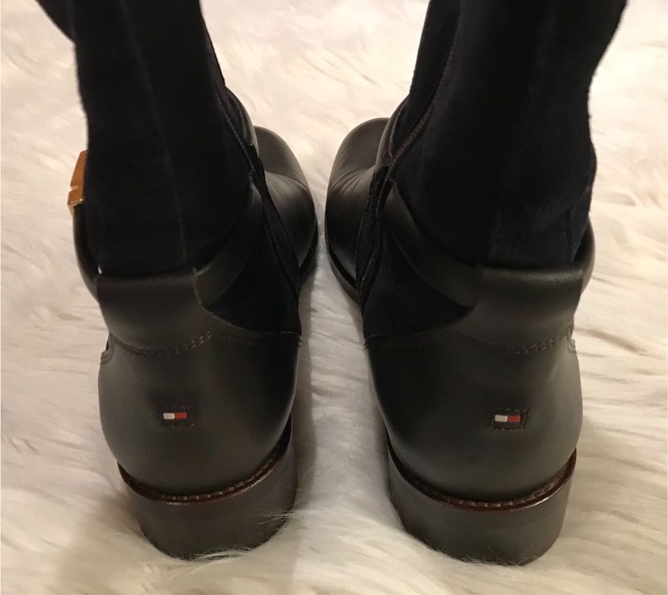 Tommy Hilfiger Stiefel braun/blau in Groß-Zimmern