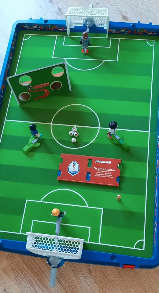 Playmobil Fußballsarena Koffer in Bürstadt