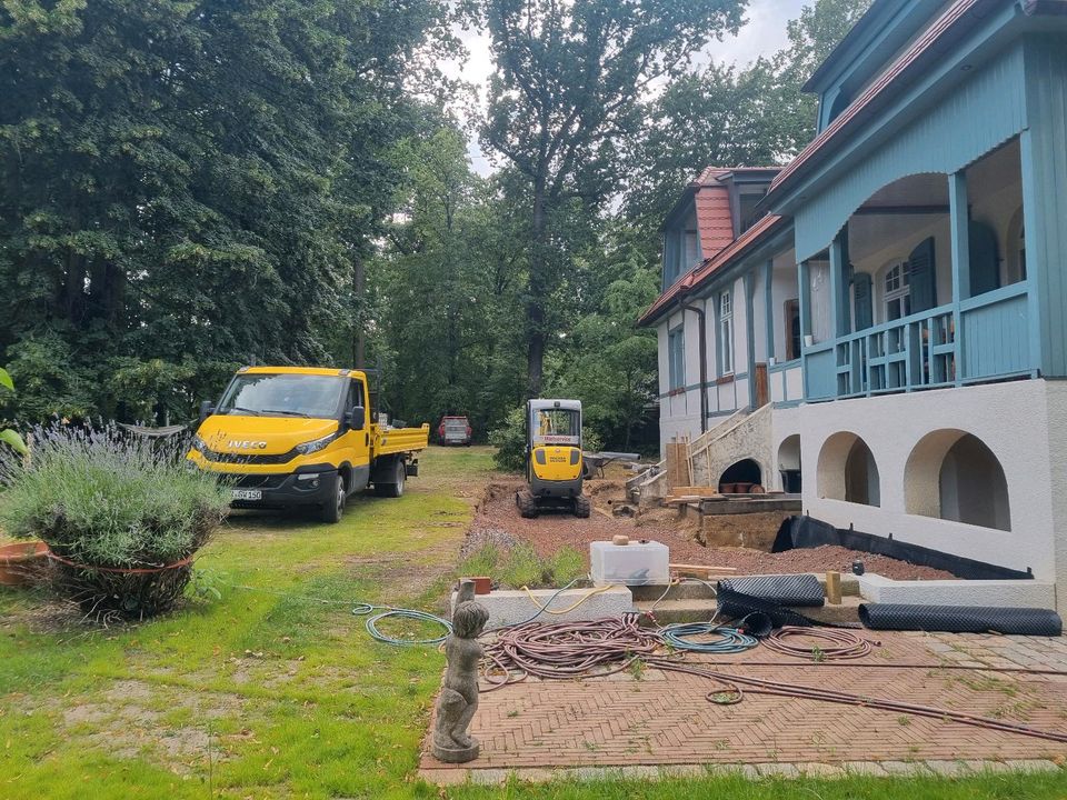 Gartenpflege Grünpflege Beräumung Brennholz Pflanzen Grundstück in Löbau