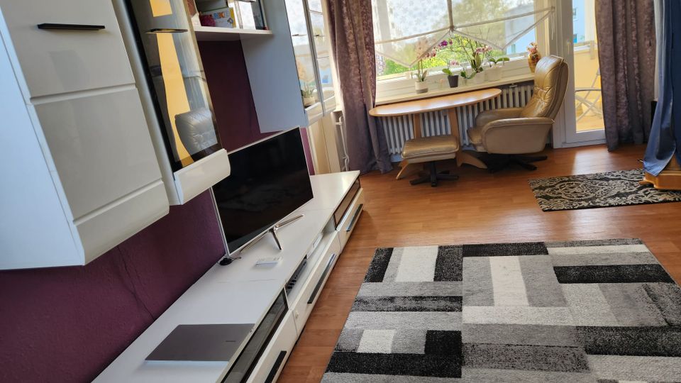 Biete 1 Zimmer in einer 2Zimmer Wohnung für max.1Woche in Hannover