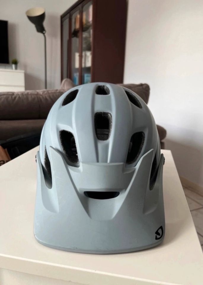 Hochwertiger Giro MTB-Fahrradhelm in Koblenz