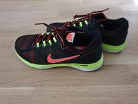 Neue Nike Sneakers/Sportschuhe Hannover - Mitte Vorschau