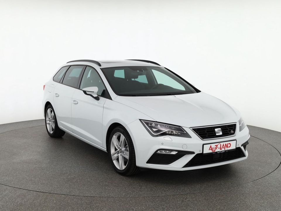 Seat Leon ST 2.0 TDI FR LED VC Navi Pano Beats DAB in Chemnitz