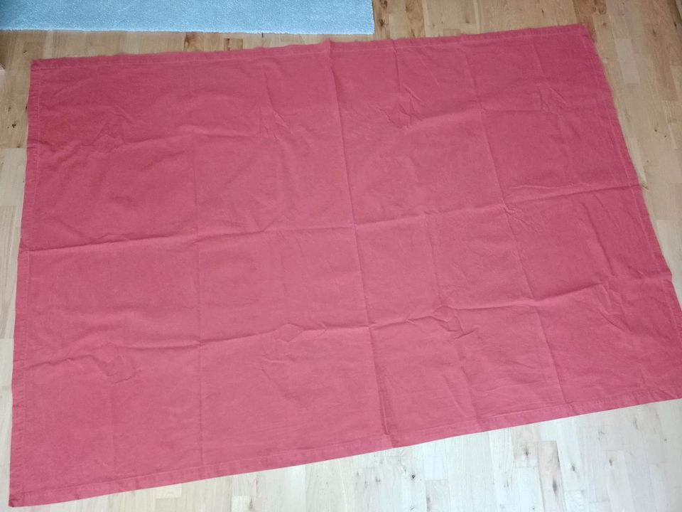 Tischdecke rot-orange, 200 x 138 cm, neuwertig, robust in Dischingen