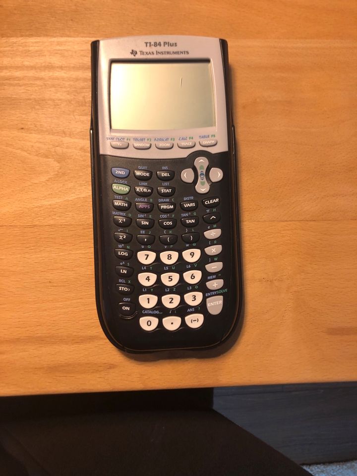 Taschenrechner | Texas Instruments TI-84 Plus in Frankfurt am Main