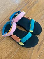 Teva Sandale Mädchen Gr 38 Baden-Württemberg - Althütte Vorschau
