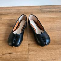 Tabi Leder Ninja Ballerina mit Zehentrenner Gr. 38 Schwarz Neu Nordrhein-Westfalen - Niederkassel Vorschau