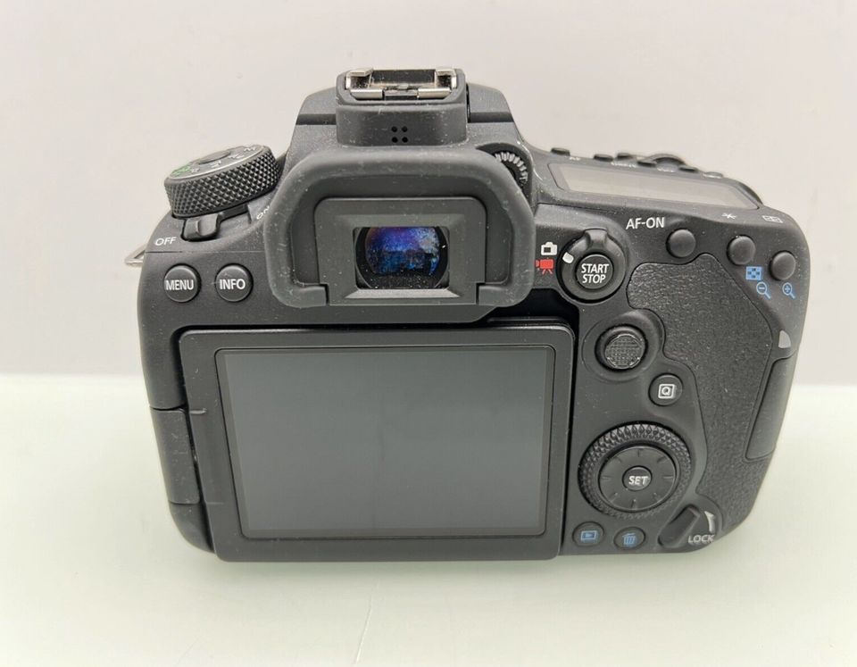 Canon | EOS 90D | 32.5MP DSLR-Kamera Spiegelreflexkamera Only Bod in Berlin