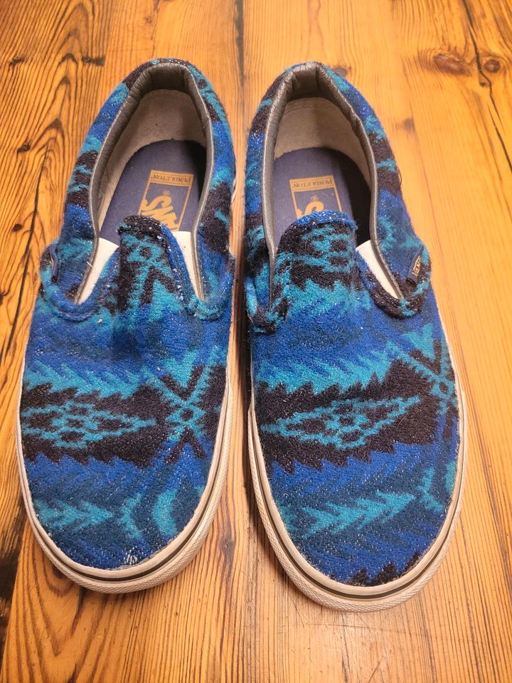 Vans Slip Ons Sneaker blau Fleece 38 in Wiesentheid