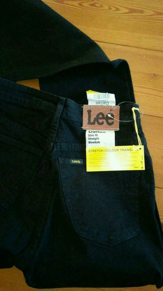 Jeans Dallas Wrangler Lee Esprit Lemmi Denim... gelb uvm in Rheurdt