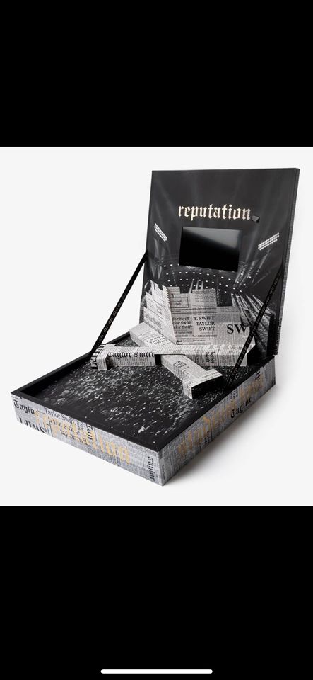 SUCHE Taylor Swift Reputation Stadium Tour  VIP Box in Dortmund