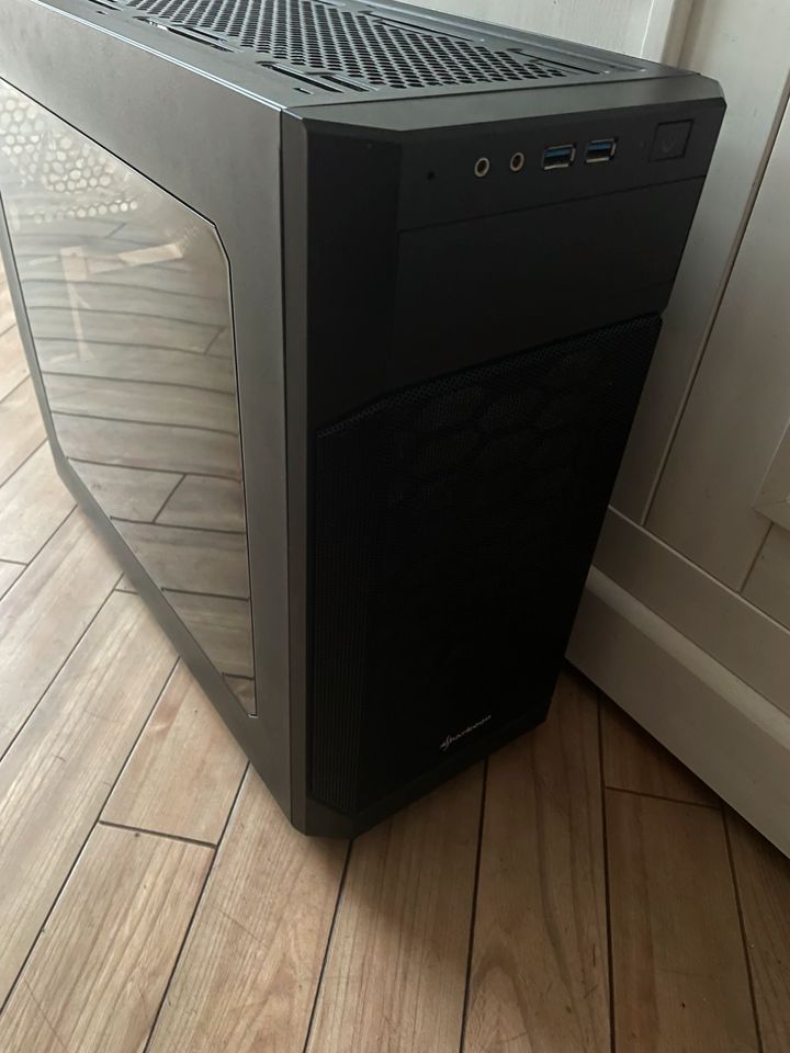 Gaming PC (64GB RAM, 4.25 GHZ CPU, 2 TB SSD, GTX 1660 GPU) in Hamburg