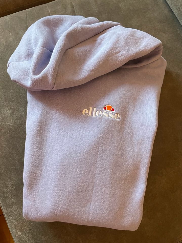 Ellesse Sweatshirt Kapuzenpullover Hoodie Gr. M in Berlin