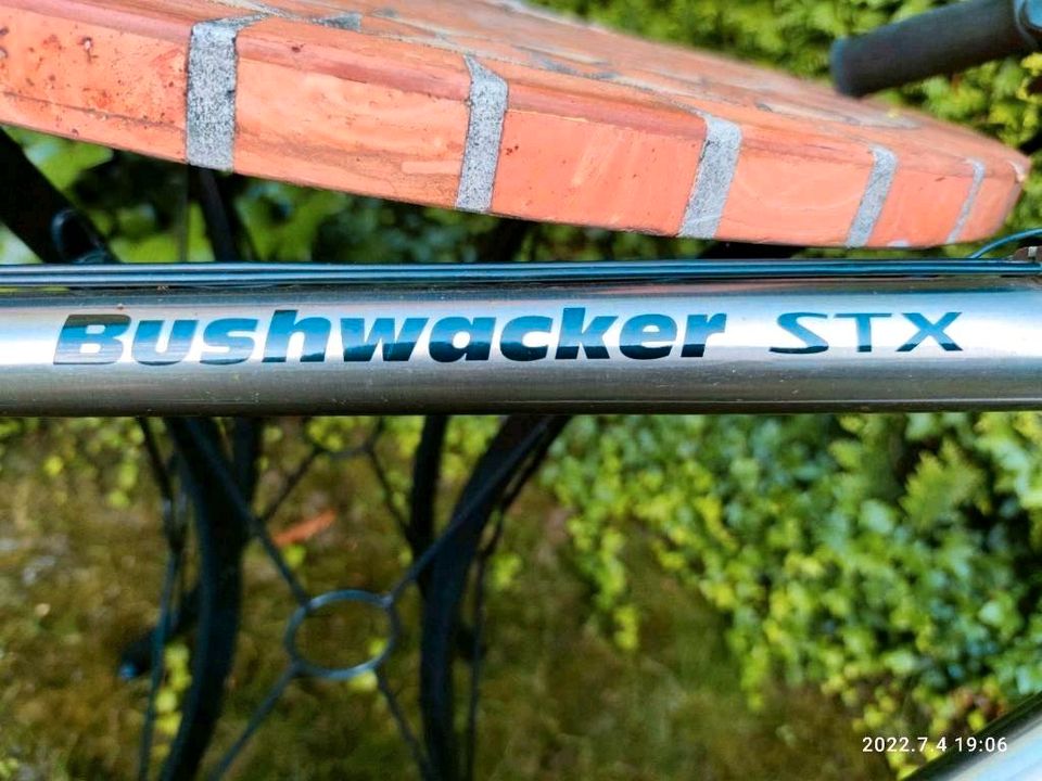 Nishiki Bushwacker STX 26 Zoll MTB von Rose sehr guter Zustand in Oberhausen