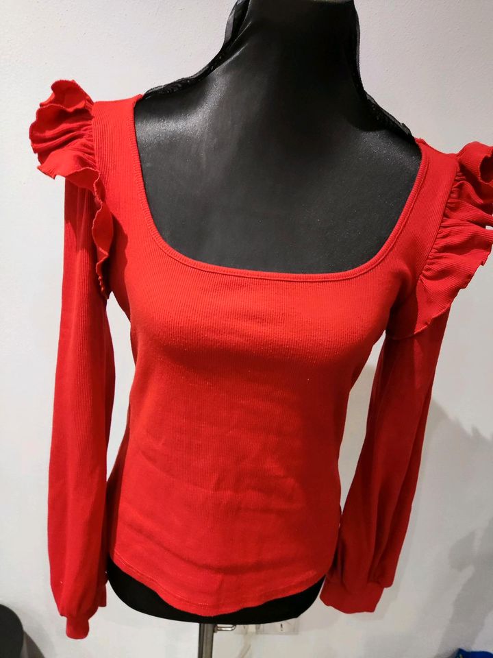 Damen Oberteil rot Shirt M top Zustand in München