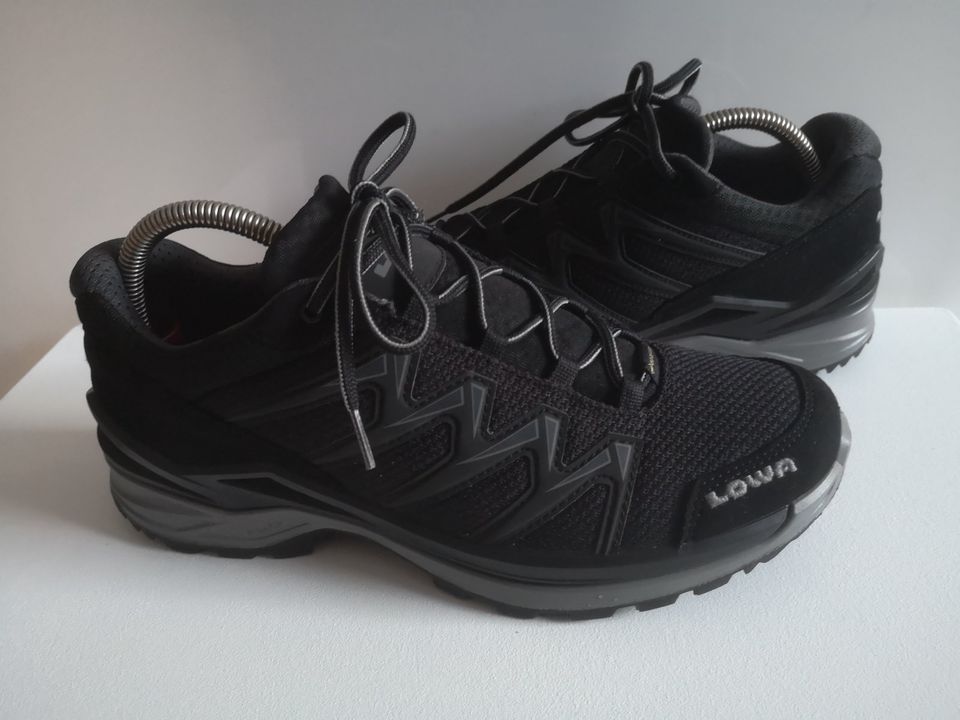 Herren Wander Schuhe LOWA INNOX PRO GTX LO Gr 41,5 schwarz Mesh in Duisburg