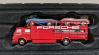 Schuco Piccolo MAN Renntransporter "Porsche" mit 3x Porsche 550 S Niedersachsen - Niemetal Vorschau