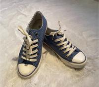 Wie neu! Gepunktete Chucks keine Converse Rockabilly dots Punkt Sachsen - Rabenau Vorschau