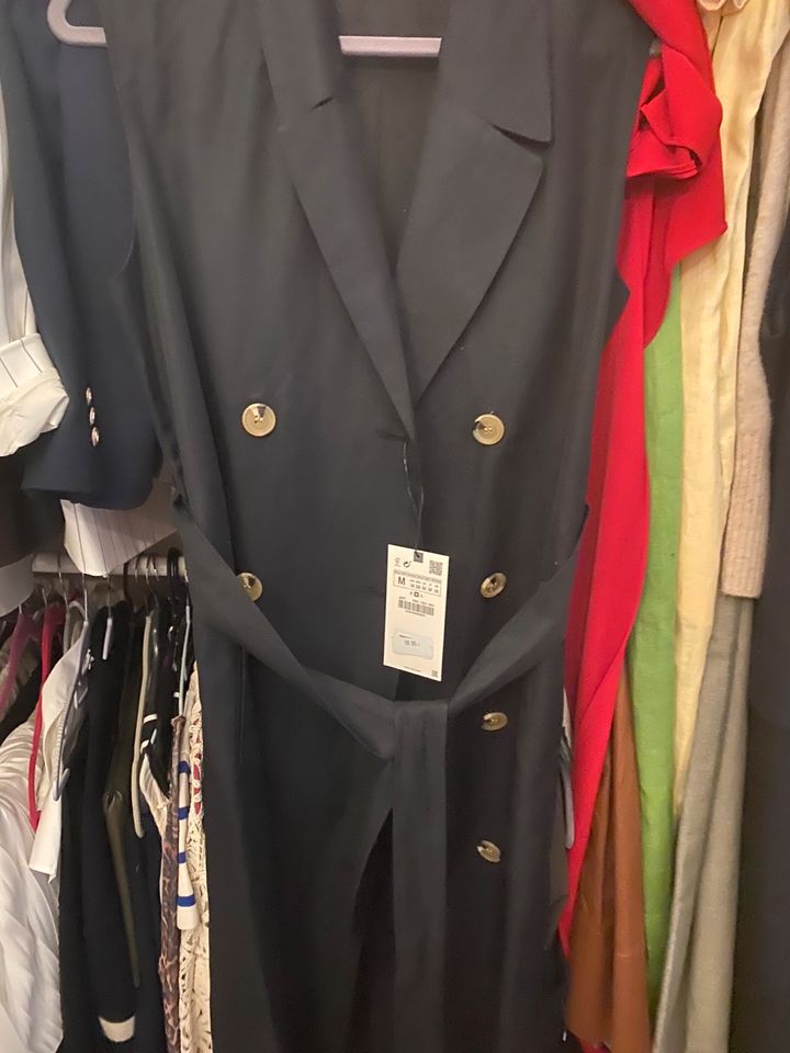 Zara Trenchcoat Kleid neu Gr M in Schönbornerhof