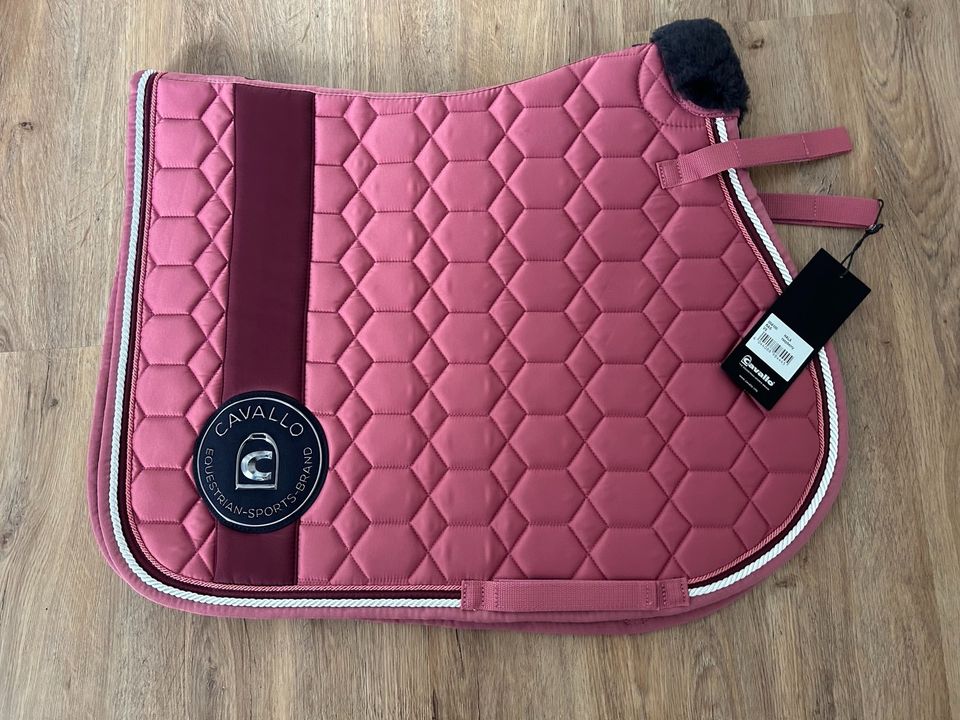 Cavallo Schabracke rosa raspberry wb vs neu in Erkrath