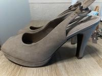 Elegante Pumps in Grau-Beige Mix Schleswig-Holstein - Wahlstedt Vorschau