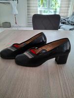 Extravagante neue Damen Leder Pumps von ara Nordrhein-Westfalen - Hennef (Sieg) Vorschau