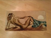 Teppich Handarbeit Romantik, nackte Frau, Knüpfteppich Kunst Bild Nordrhein-Westfalen - Minden Vorschau