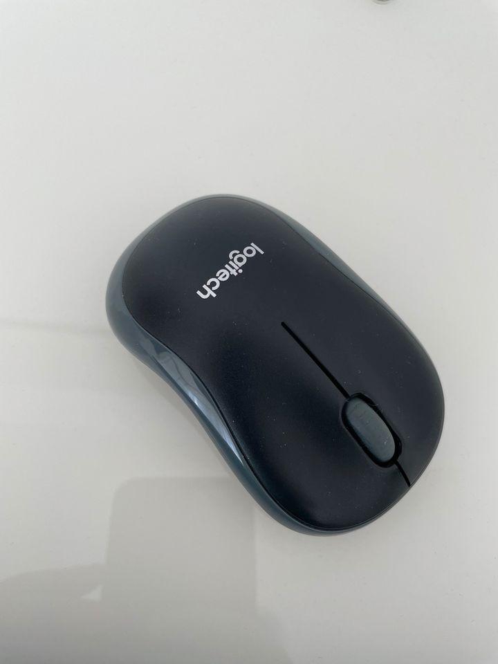 Logitech Tastatur und Maus in Fürth