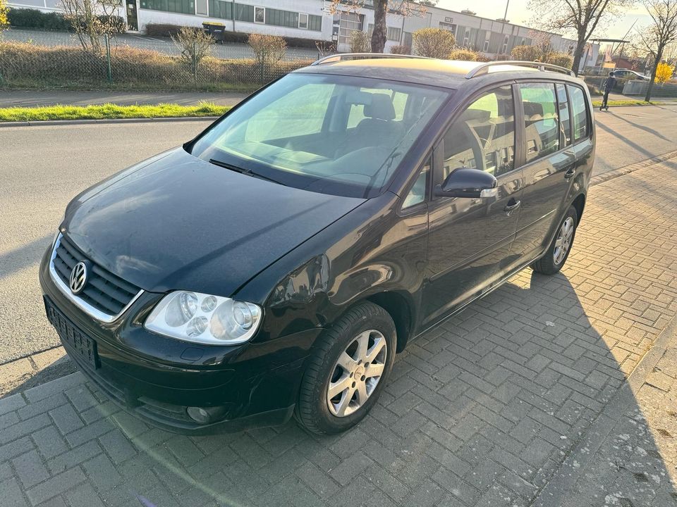 Export Vw Touran 2.0 Automatik DSG euro4 in Wetzlar