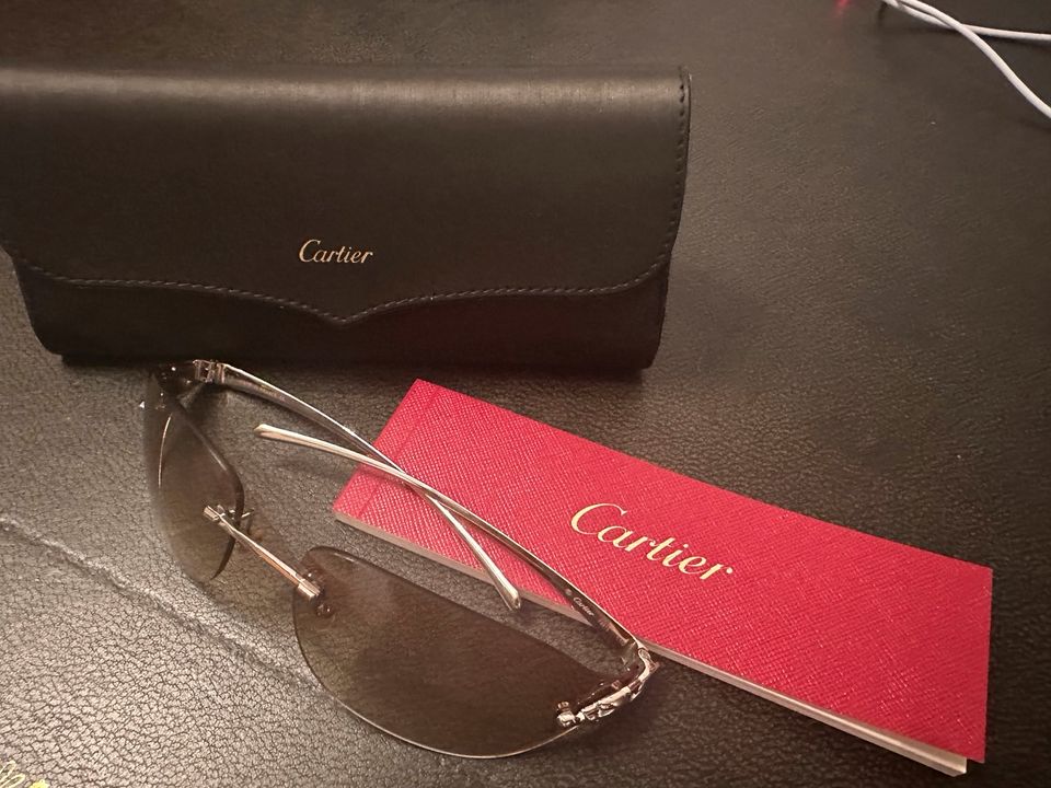 Cartier Panthere Sonnenbrille/ Silber/ Top+ Original in Niederkassel
