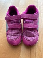 Puma Kinderturnschuhe pink Größe 26 Hessen - Großkrotzenburg Vorschau