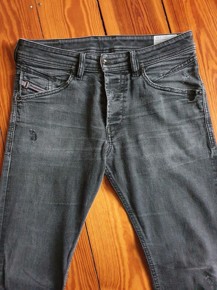 DIESEL Belther OR24E Jeans Stretch Slim schwarz W30 L34 30 34 in Wiesbaden