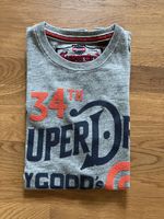 Superdry T-Shirt Gr. S grau sehr guter Zustand Nordrhein-Westfalen - Olpe Vorschau