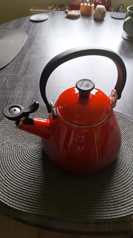 le creuset wasserkessel in Dreschvitz