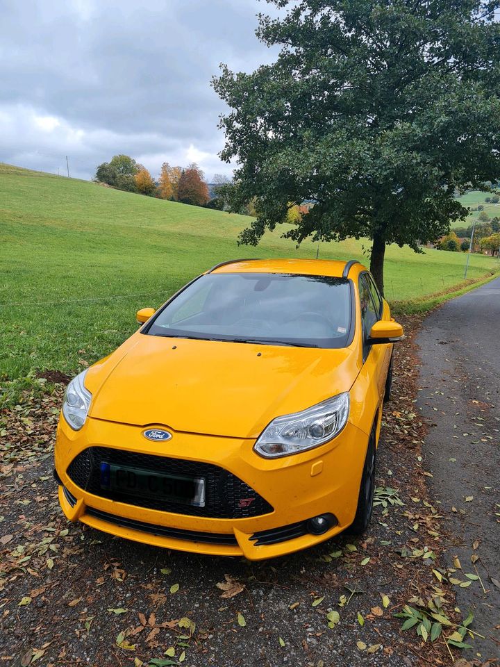 Ford Focus 2,0i 16V Ti-VCT EcoBoost in Tann