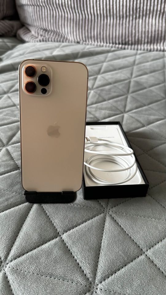 iPhone 12 Pro 512 GB in Senftenberg