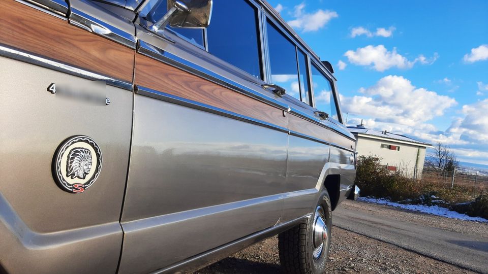 Jeep Wagoneer V8 5,9 in München